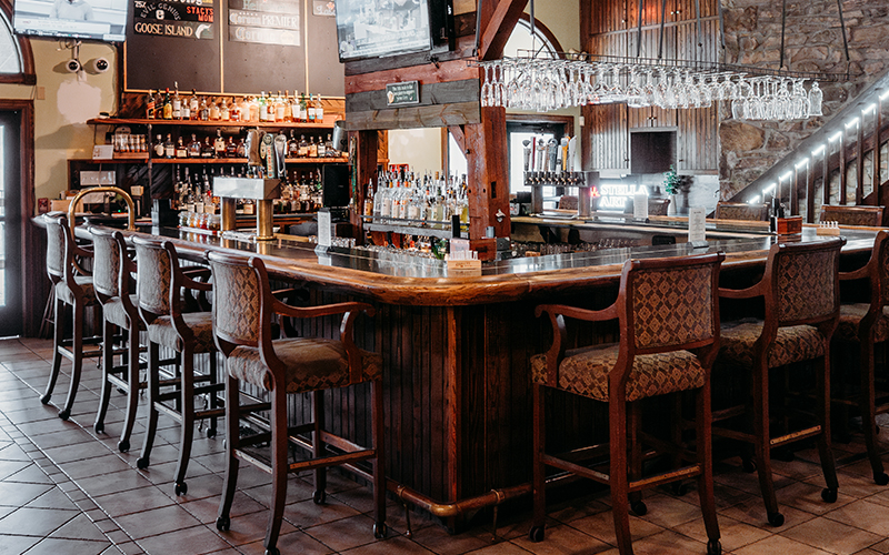 Contact Bogeys Pub at Golden Oaks